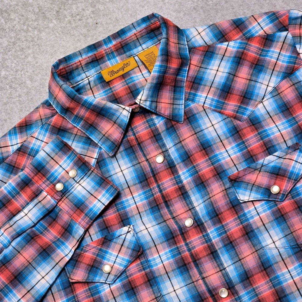 Wrangler Western Shirt Men's Size Large Blue Coral Plaid Pearl Snap Button Up